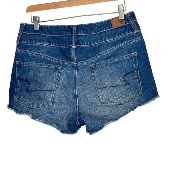 American Eagle Outfitters button fly blue jean cut off shorts size‎ 8 - Picture 2 of 5